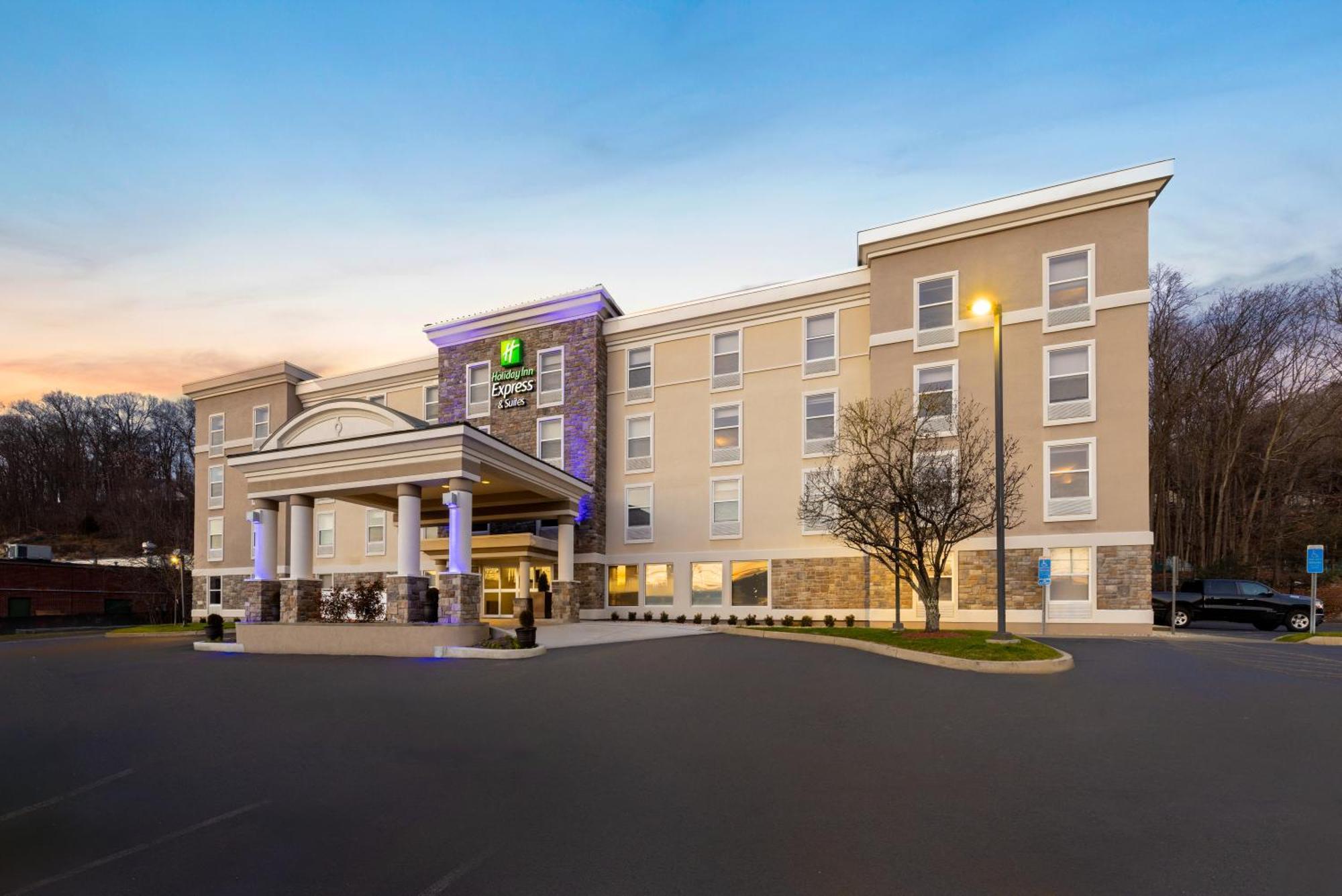 Holiday Inn Express Danbury I-84, An Ihg Hotel Eksteriør bilde