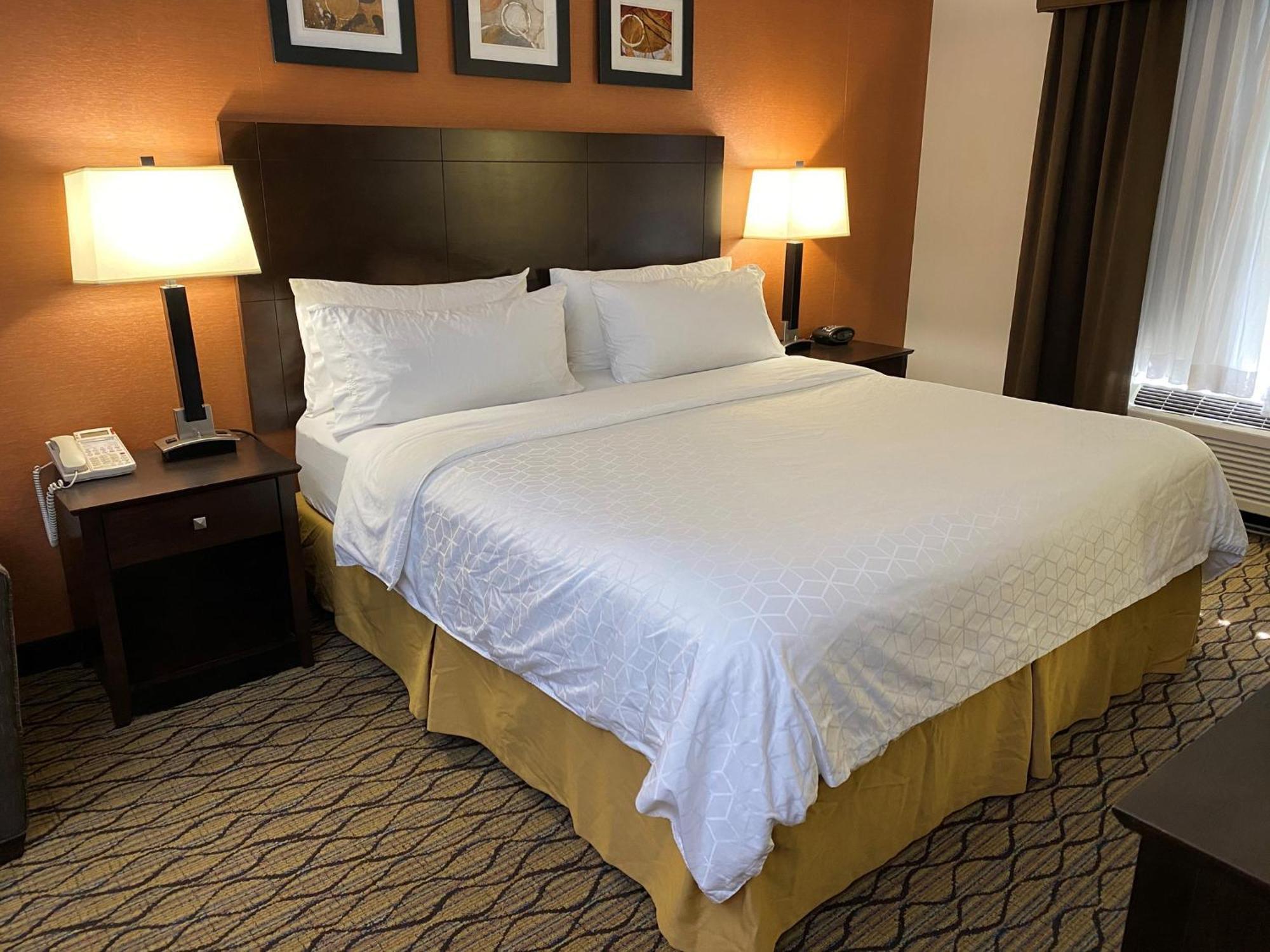 Holiday Inn Express Danbury I-84, An Ihg Hotel Eksteriør bilde